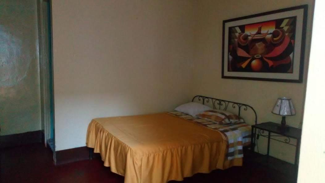 Hostal Virrey & Tours Trujillo Ngoại thất bức ảnh